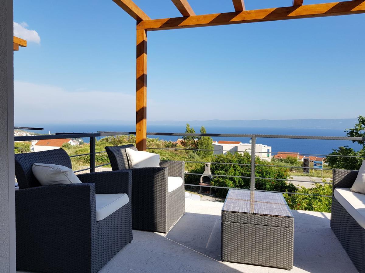 Apartments Lolita Бол Екстериор снимка